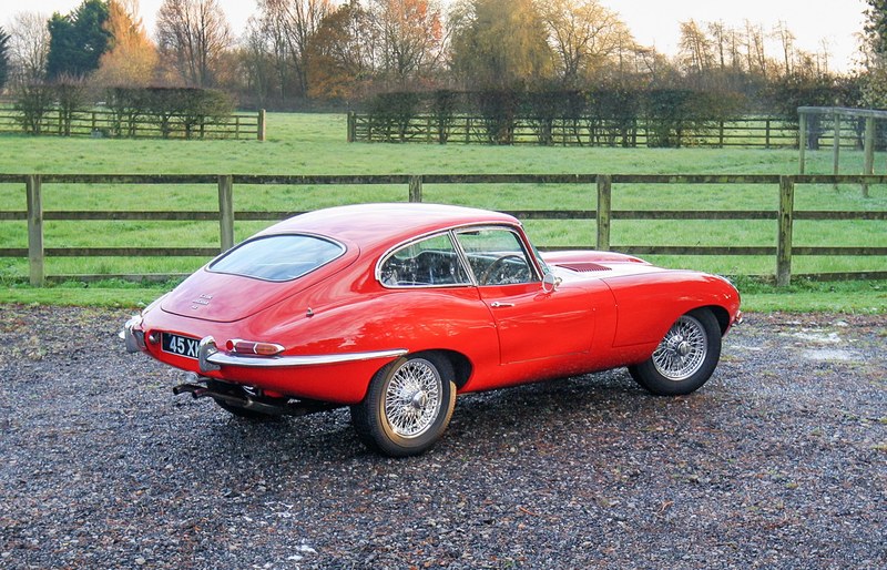 1965 Jaguar E-Type - 4