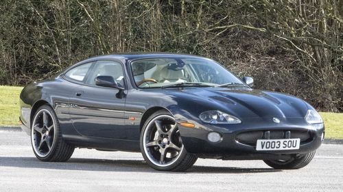 Picture of 2003 Jaguar XKR 4.2 Coupe - For Sale by Auction