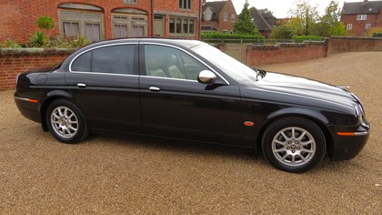 JAGUAR S TYPE 2.5 2005 35K MILES 2 OWNERS FROM NEW