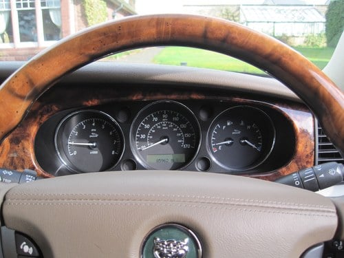 2005 Jaguar XJ - 5