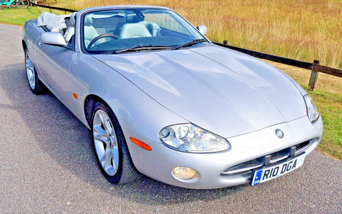 2003 Jaguar XK8 (picture 1 of 94)
