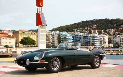 1962 Jaguar E-Type Series 1 (picture 1 of 10)