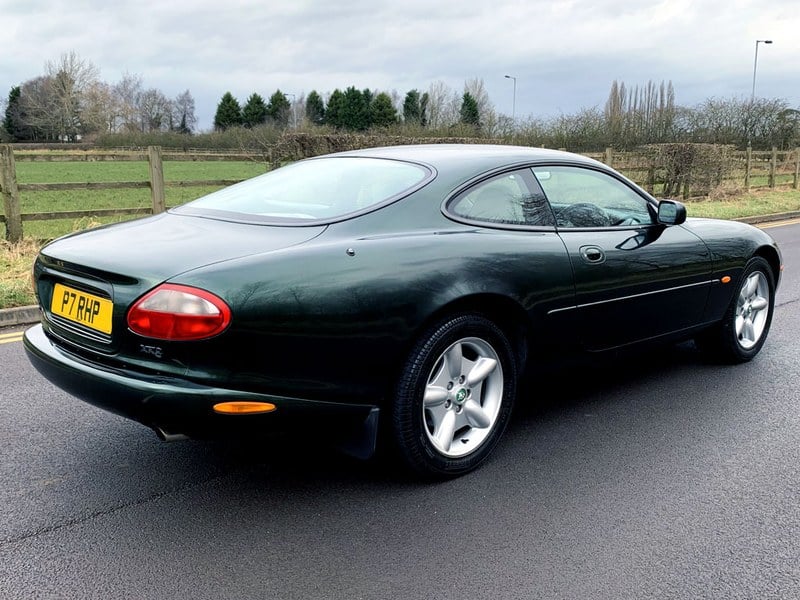 1997 Jaguar XK - 4