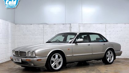 1998 Jaguar XJR Supercharged 3 owners 53,780 miles beautiful