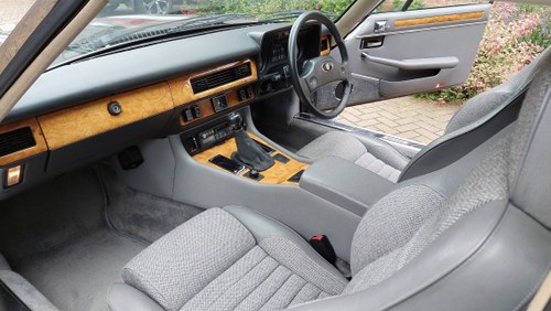 1988 Jaguar XJS - 8