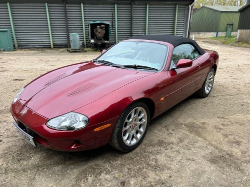 1998 Jaguar XKR