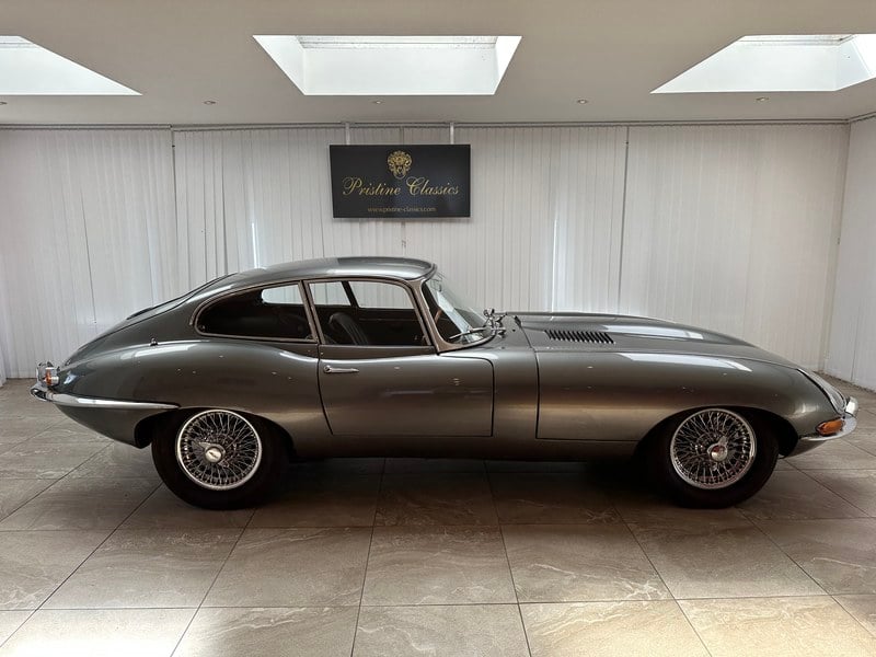 1968 Jaguar E-Type - 4