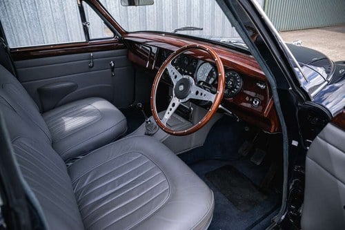 1964 Jaguar MK2 - 3