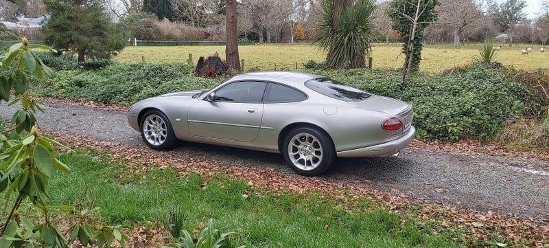 1999 Jaguar XK - 7