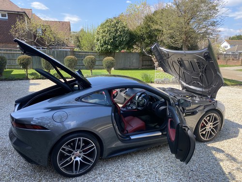 Jaguar F-Type - Supercharged P340 R Dynamic.