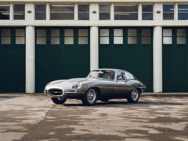 Rapid Classics: Eine Suche. Alle Oldtimer. 26 » Rapid Classics: Eine Suche. Alle Oldtimer. 1965 JAGUAR E-TYPE 4.2 FHC