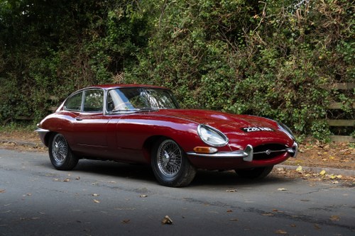 1962 Jaguar E-Type Series One 3.8 FHC - Upgraded UK car VENDIDO