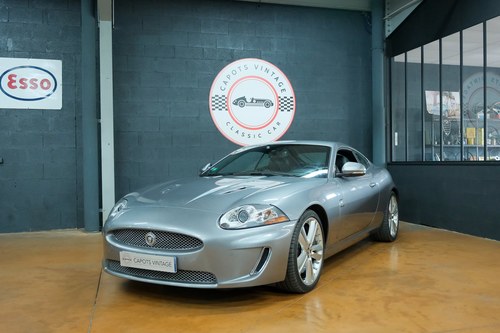 Jaguar XKR - 2010