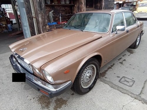 1986 JAGUAR XJ12 For Sale