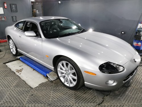 2006 Jaguar 4.2S XK8 X100