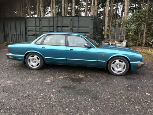 1995 Jaguar XJ X300 XJR