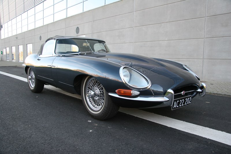 1966 Jaguar E-Type - 2 1966 Jaguar E-Type - 2