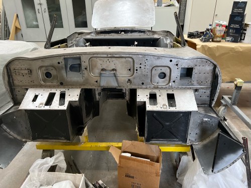 1961 Jaguar E Type 3.8 Flat Floor Roadster For Sale