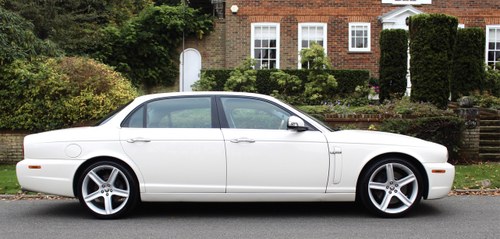 A Beautiful 2009/09 Jaguar XJ Super V8, 4.2 XJ8 LWB, Superch En Venta