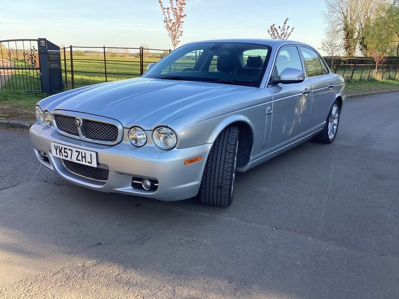 Rapid Classics: Eine Suche. Alle Oldtimer. 8 » Rapid Classics: Eine Suche. Alle Oldtimer. 2007 Jaguar XJ X350 XJ6