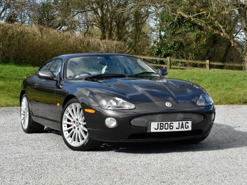 Rapid Classics: Eine Suche. Alle Oldtimer. 8 » Rapid Classics: Eine Suche. Alle Oldtimer. 2006 Jaguar XKR-S 4.2 V8 Limited Edition