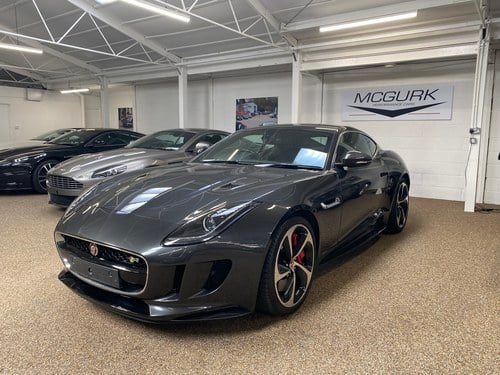 2016 Jaguar F-TYPE R 5.0 V8 AWD Coupe Kaufen Bei