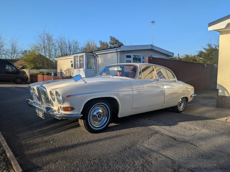 Rapid Classics: Eine Suche. Alle Oldtimer. 30 » Rapid Classics: Eine Suche. Alle Oldtimer. 1968 Jaguar 420