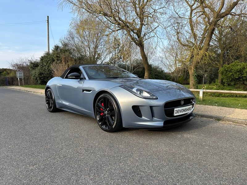 Rapid Classics: Eine Suche. Alle Oldtimer. 7 » Rapid Classics: Eine Suche. Alle Oldtimer. Jaguar F-Type 5.0 S V8 S/C Convertible ONLY 24000 MILES