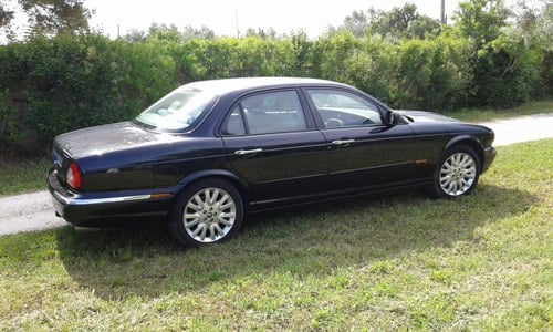 2004 JAGUAR XJ6 V6 essence/éthanol A vendre