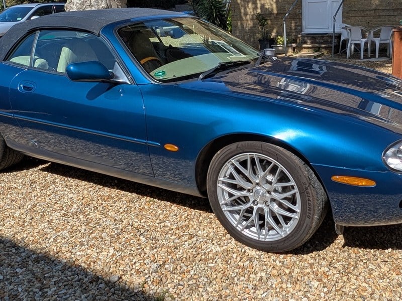 Rapid Classics: Eine Suche. Alle Oldtimer. 10 » Rapid Classics: Eine Suche. Alle Oldtimer. 1997 Jaguar XK X100 XK8