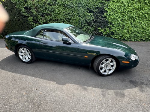 1999 Jaguar XK8