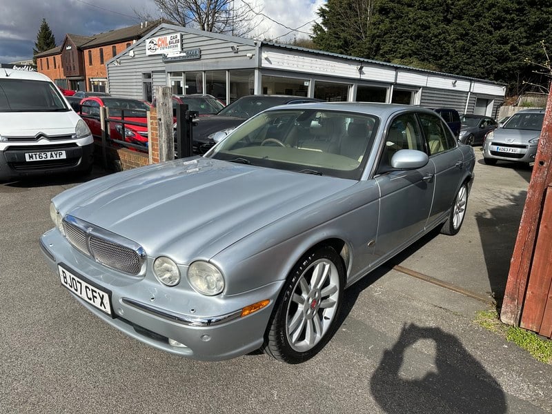 Rapid Classics: Eine Suche. Alle Oldtimer. 15 » Rapid Classics: Eine Suche. Alle Oldtimer. 2007 Jaguar XJ X350 XJ6