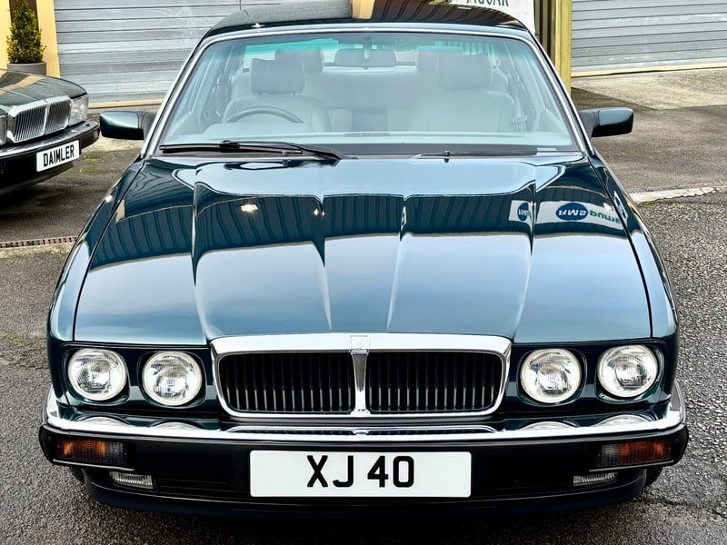 Rapid Classics: Eine Suche. Alle Oldtimer. 20 » Rapid Classics: Eine Suche. Alle Oldtimer. 1994 Jaguar XJ XJ40 XJ6