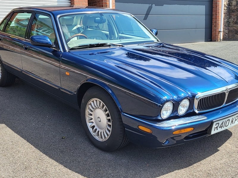 Rapid Classics: Eine Suche. Alle Oldtimer. 24 » Rapid Classics: Eine Suche. Alle Oldtimer. 1998 Jaguar XJ X308 XJ8