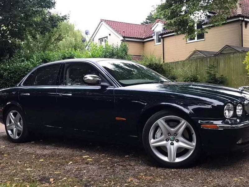 Rapid Classics: Eine Suche. Alle Oldtimer. 7 » Rapid Classics: Eine Suche. Alle Oldtimer. 2003 Jaguar XJ SUPER V8