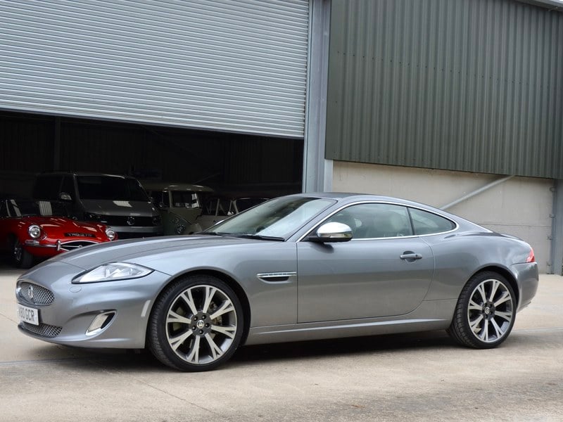 Rapid Classics: Eine Suche. Alle Oldtimer. 14 » Rapid Classics: Eine Suche. Alle Oldtimer. Jaguar XK Portfolio Auto