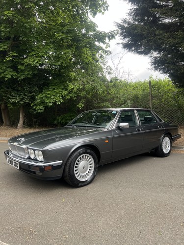 1994 Jaguar XJ12 6.0 V12 XJ40