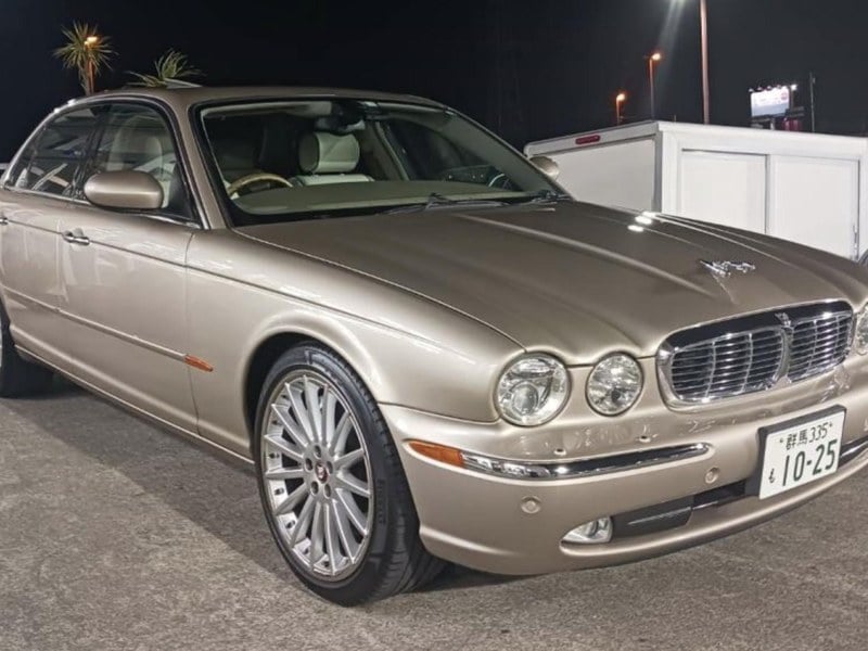 2003 Jaguar XJ8 Super V8