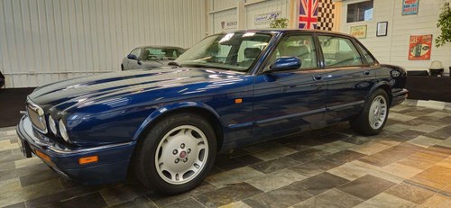 Stunning 1996 Jaguar XJ X300 XJ6 Sport