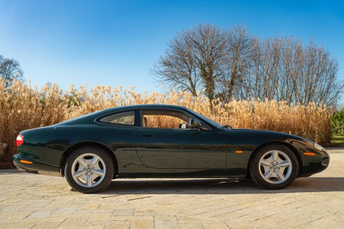 1998 JAGUAR XK8 En Venta