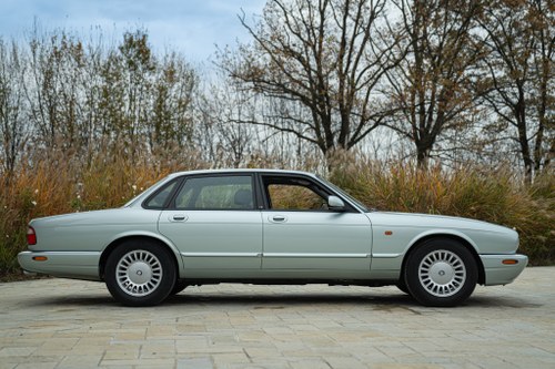 1997 JAGUAR XJ8 3.2 A vendre