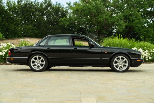 2000 JAGUAR XJR Te koop