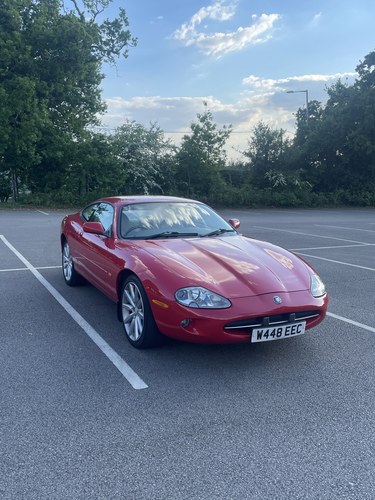 2000 Jaguar XK8, Auto