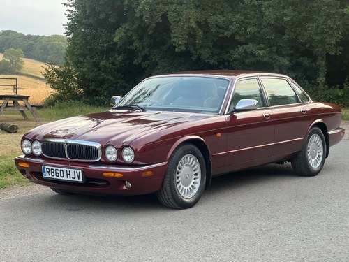 1998 Jaguar XJ X308 XJ8