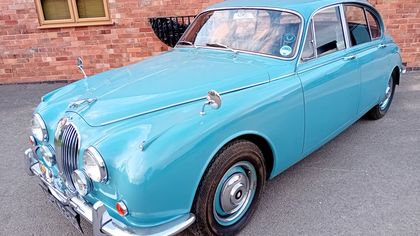 Jaguar Mark 2 240