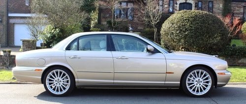 2003 Jaguar XJR XJ "Super V8" Sovereign SÅLD