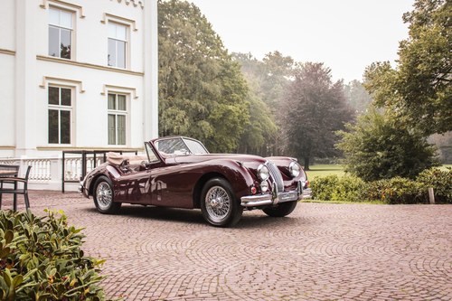 1956 Beautiful fully restored Jaguar XK140 Automatic For Sale