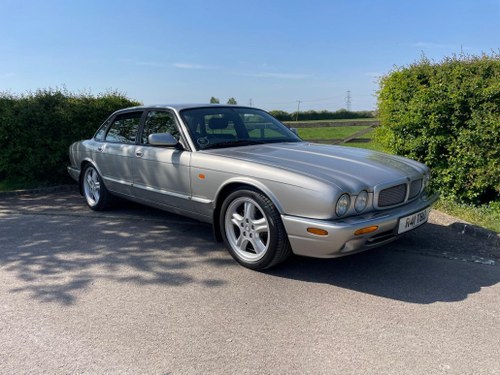 1998 Jaguar XJ X308 (1997 - 2003) XJR VENDIDO