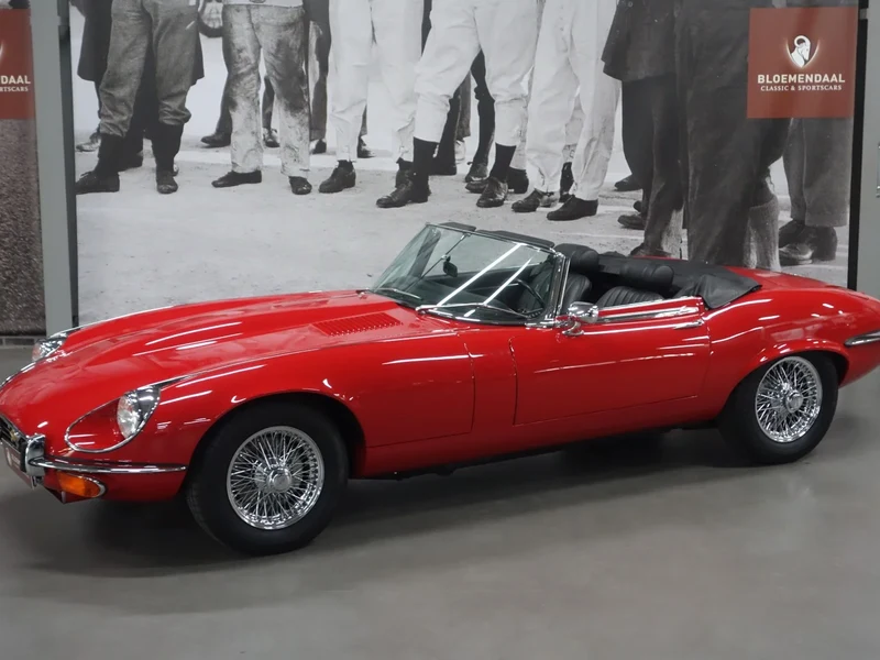 1974 Jaguar E-type Series III V-12 Roadster