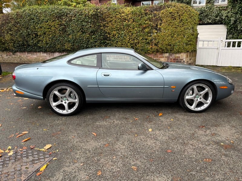 2003 Jaguar XKR 4.2 SUPERCHARGED